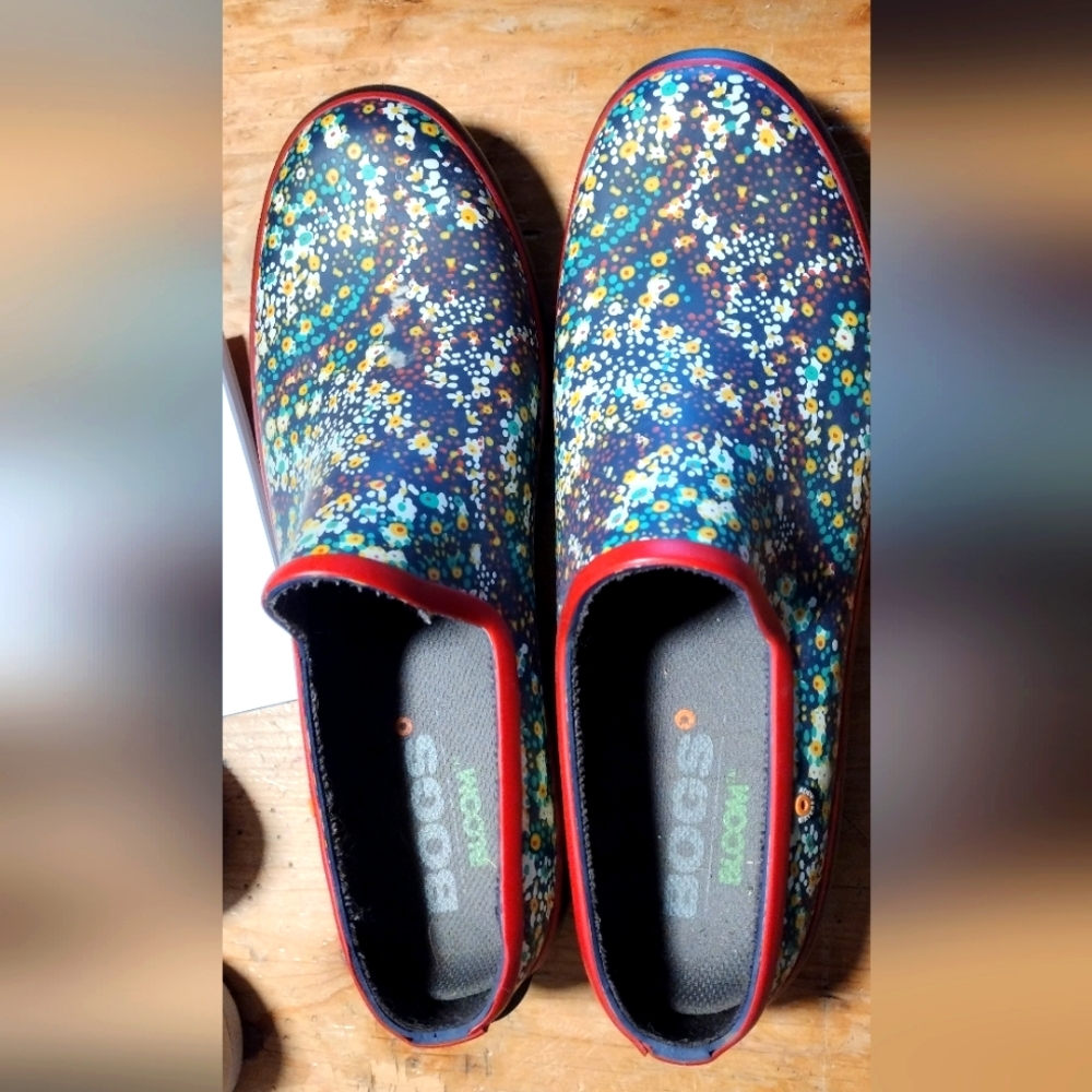 Bogs garden shoe